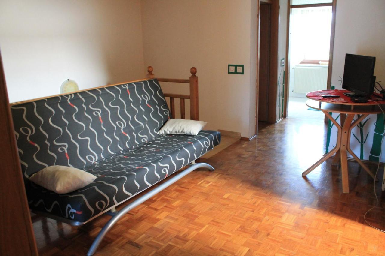 Prijeten Prostoren Apartma V Hisi Pivka Exterior foto